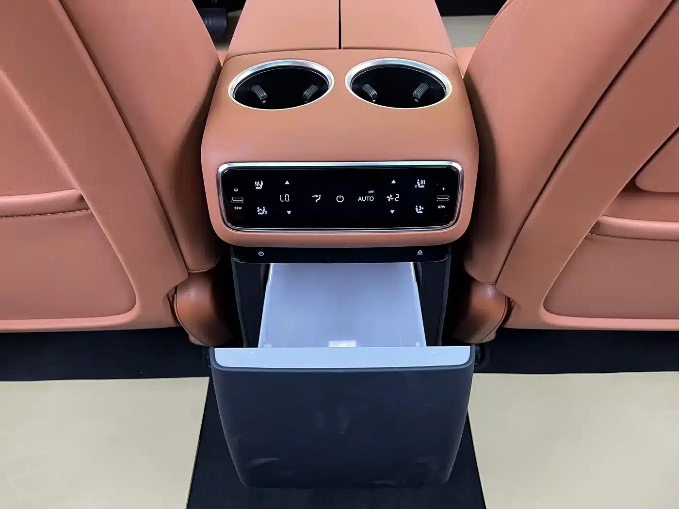 Li Auto L8 2025 Ultra Intelligent Renewal Edition — миниатюра 32