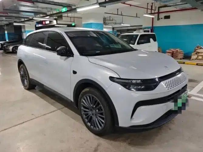Leapmotor C11 2023 Range Extended Comfort Edition — миниатюра 3