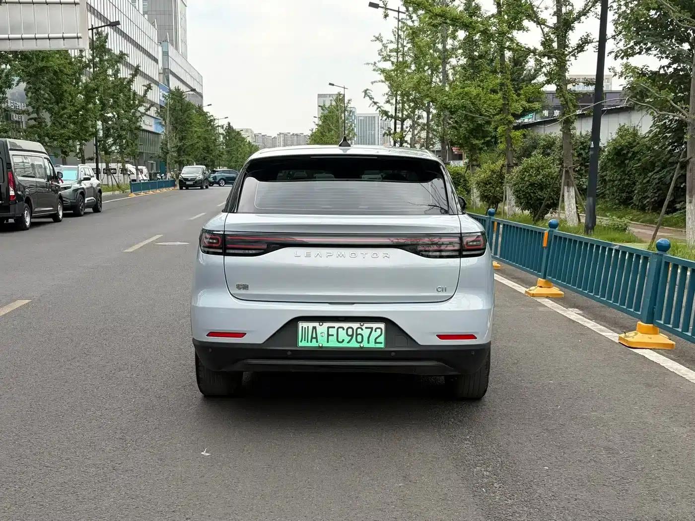 Leapmotor C11 2023 Range Extended 300 Comfort Edition — миниатюра 3