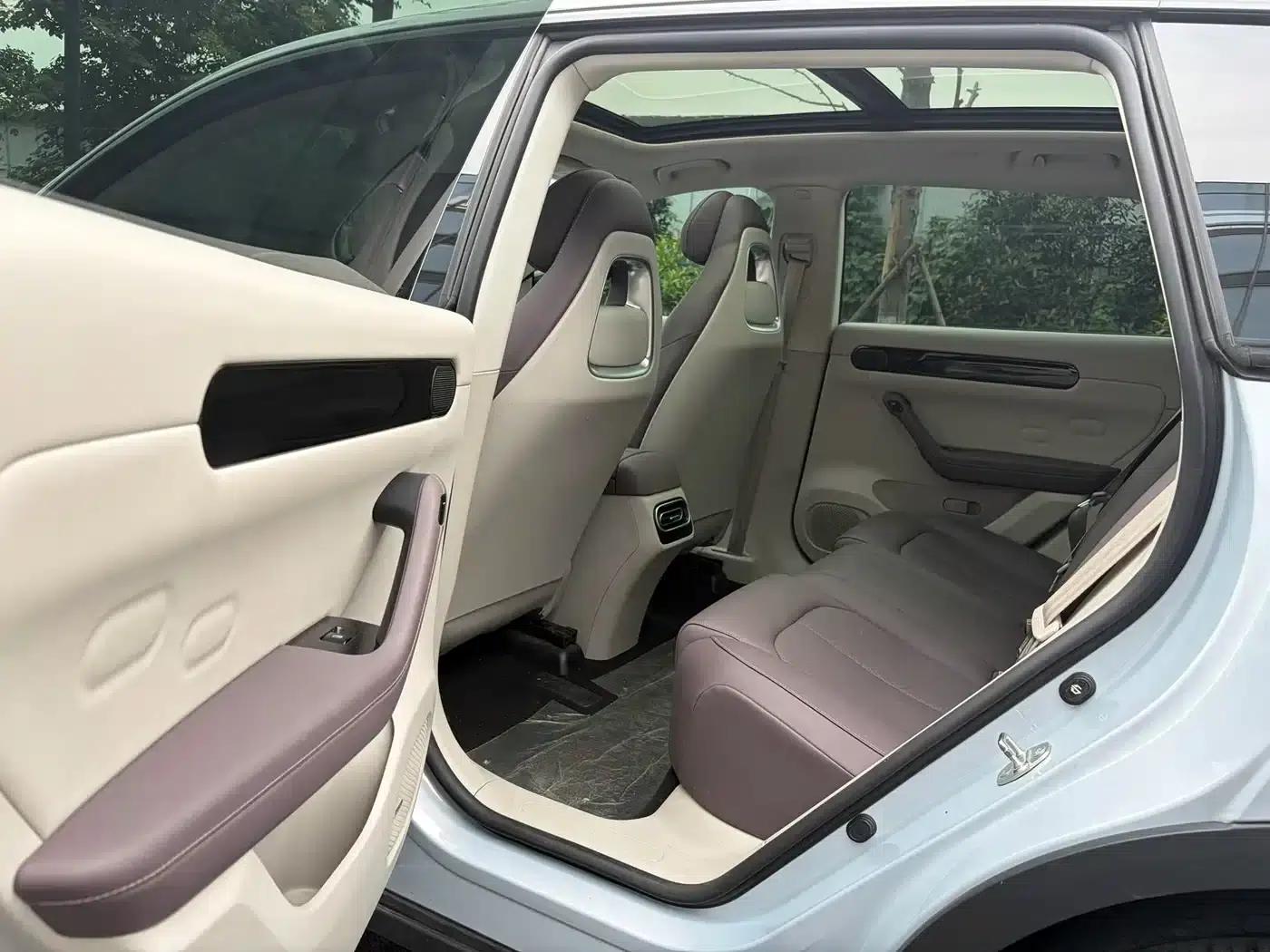 Leapmotor C11 2023 Range Extended 300 Comfort Edition — миниатюра 5