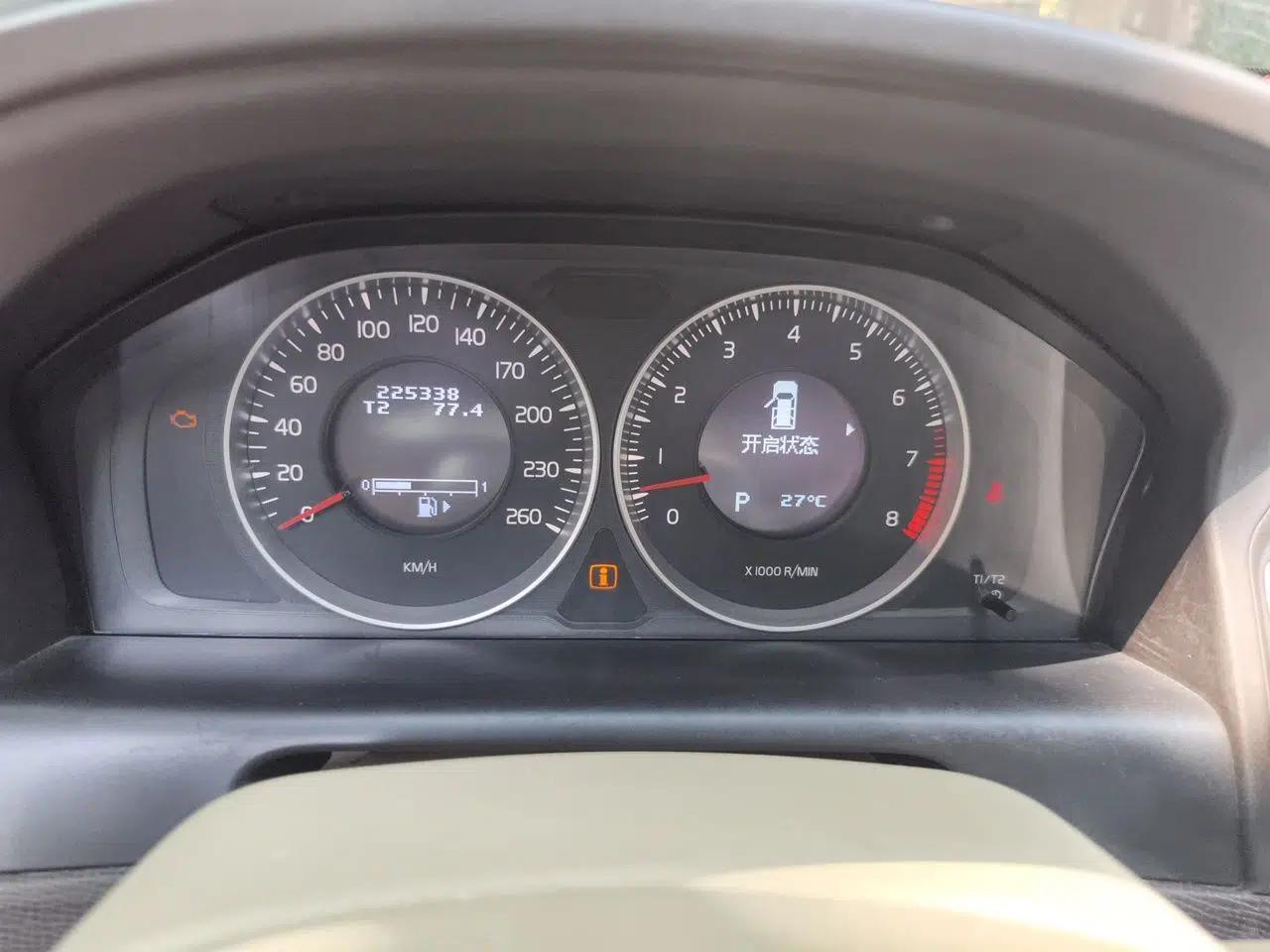 Volvo XC60 2012 T6 AWD Comfort Edition — миниатюра 11