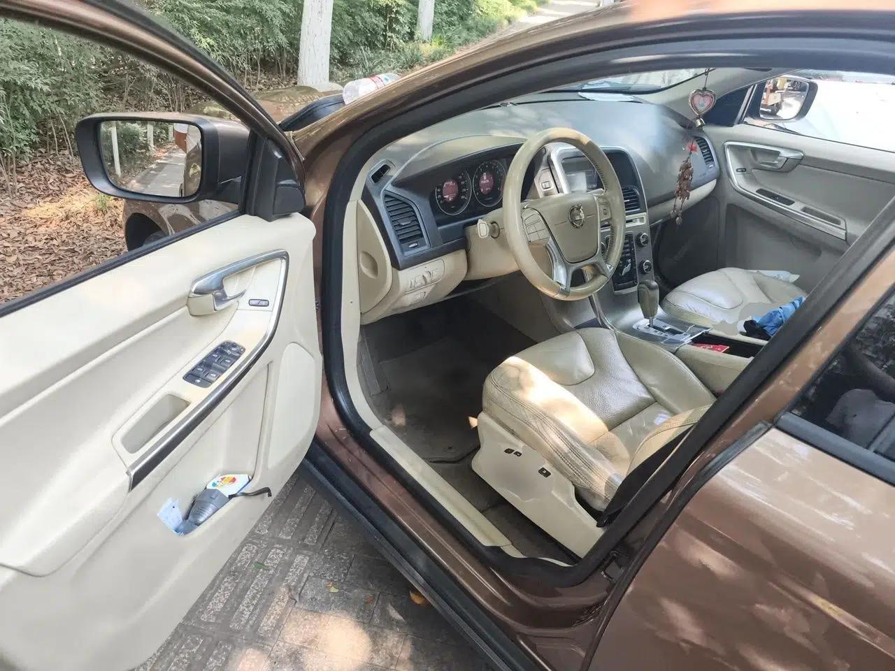 Volvo XC60 2012 T6 AWD Comfort Edition — миниатюра 16