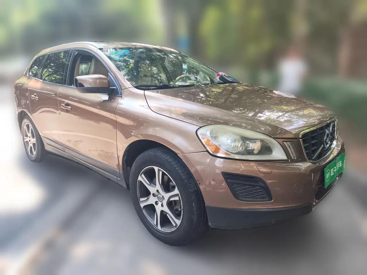 Volvo XC60 2012 T6 AWD Comfort Edition — миниатюра 3