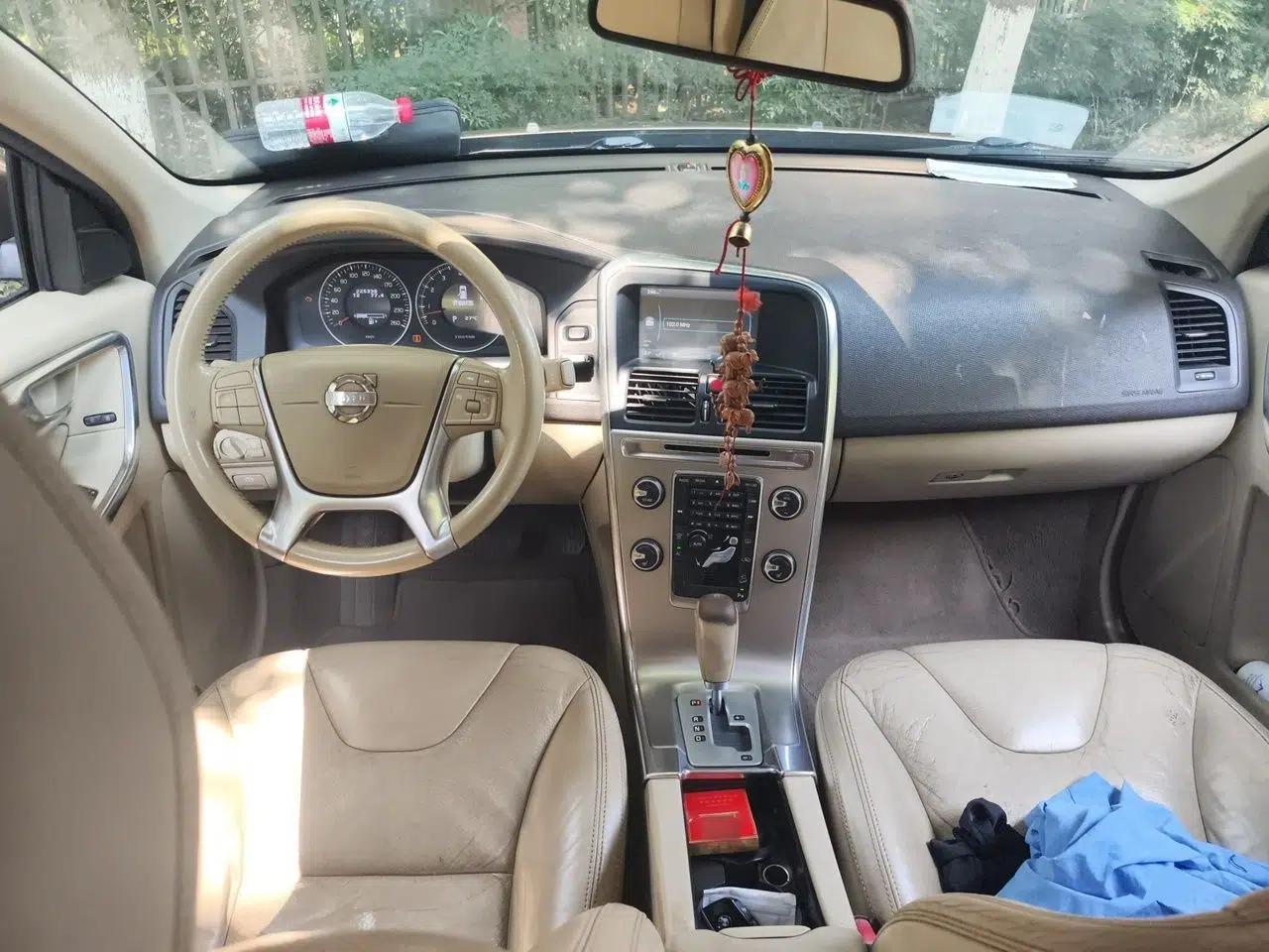 Volvo XC60 2012 T6 AWD Comfort Edition — миниатюра 9