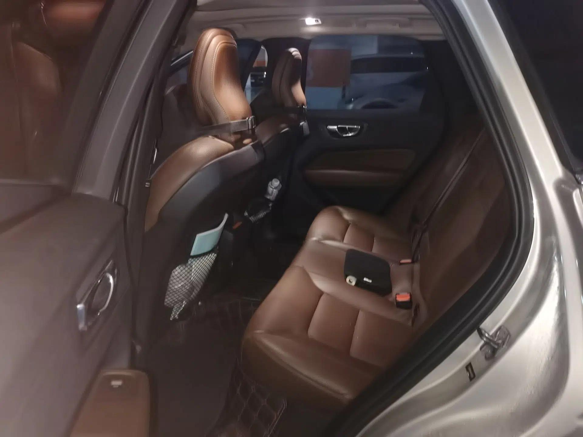 Volvo XC60 2019 T5 4x4 Smart Edition China V Standard — миниатюра 17