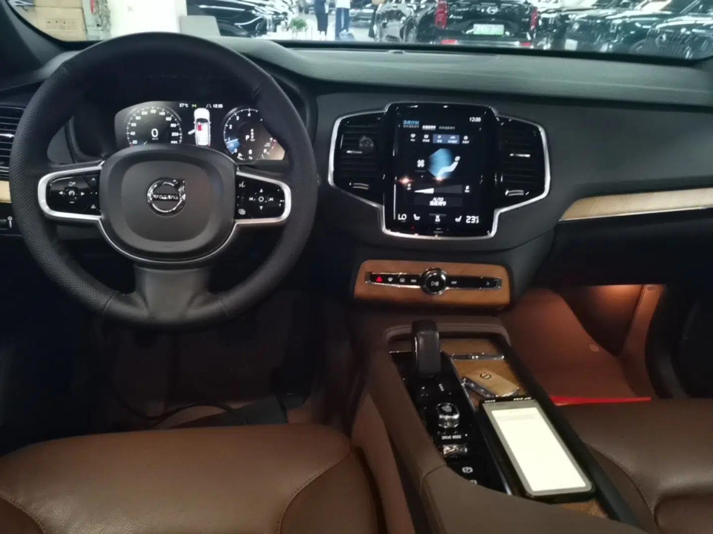 Volvo XC90 2021 B6 Zhiyi Luxury Edition 7-Seater — миниатюра 12