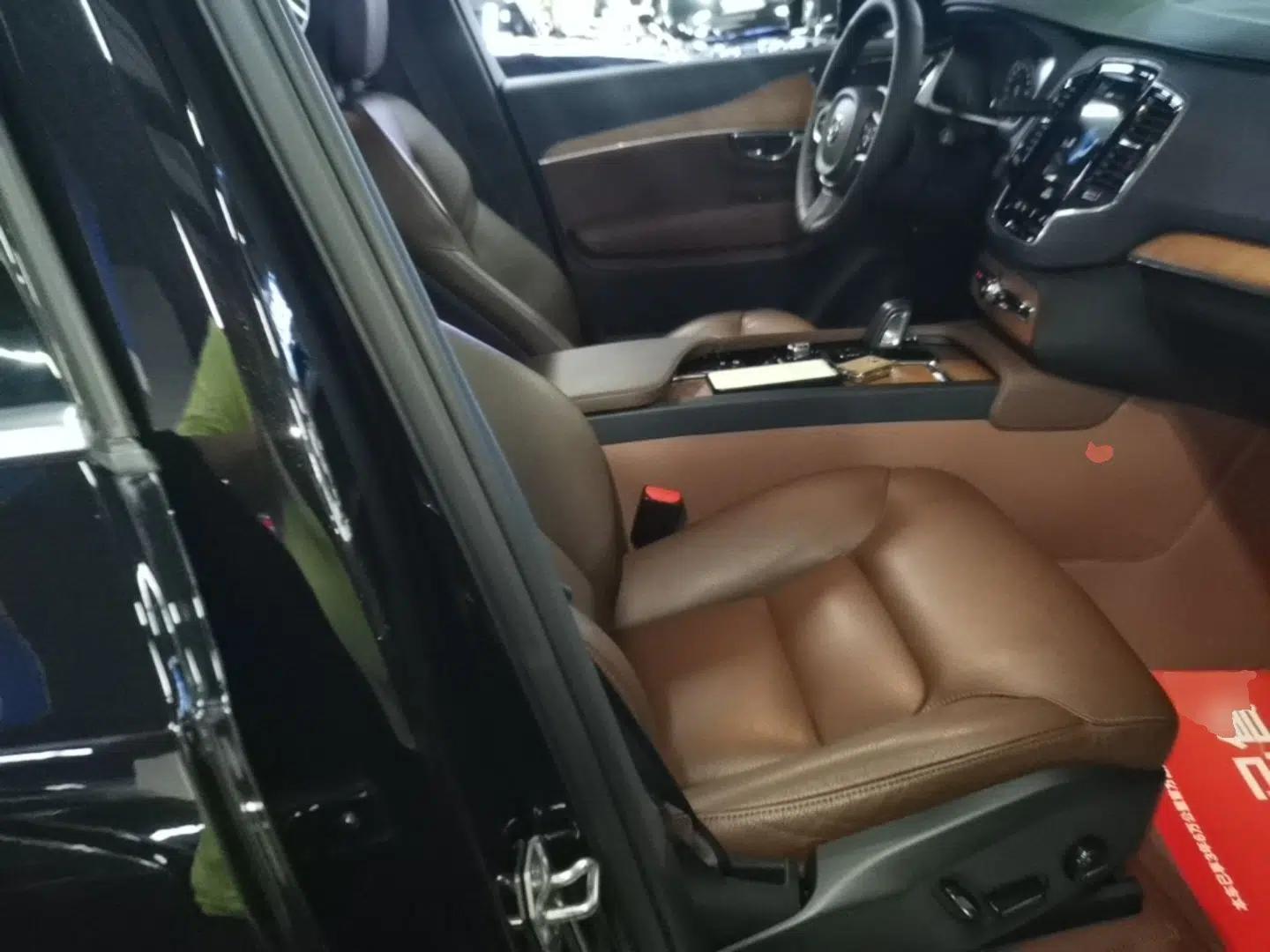 Volvo XC90 2021 B6 Zhiyi Luxury Edition 7-Seater — миниатюра 19