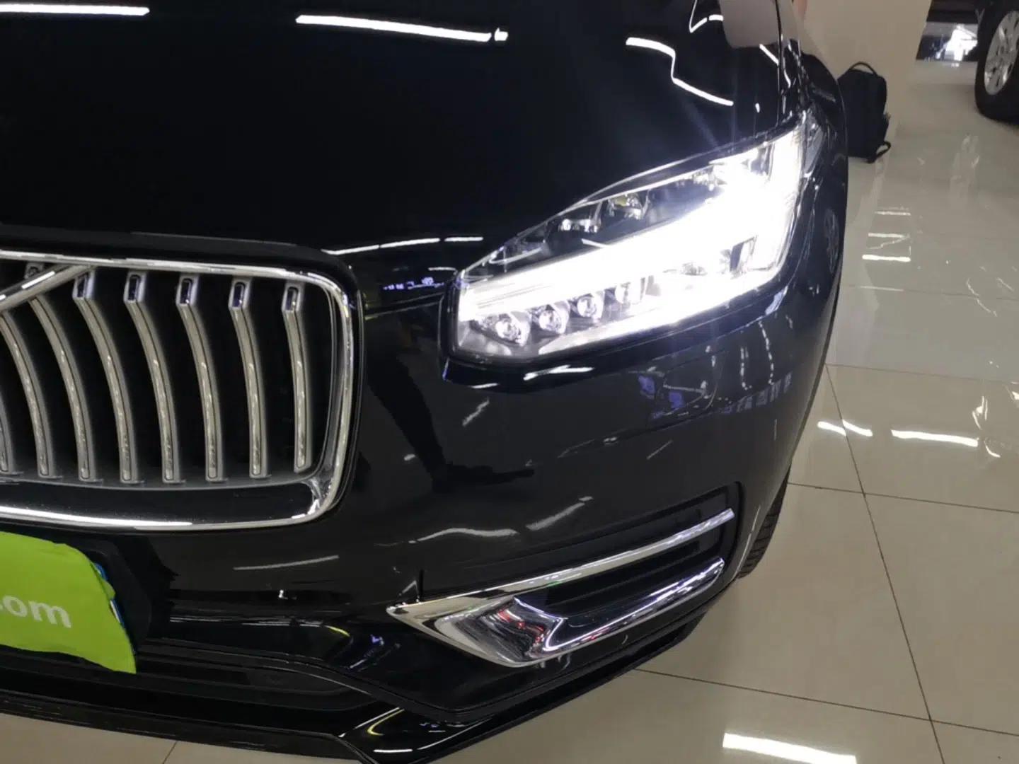 Volvo XC90 2021 B6 Zhiyi Luxury Edition 7-Seater — миниатюра 8