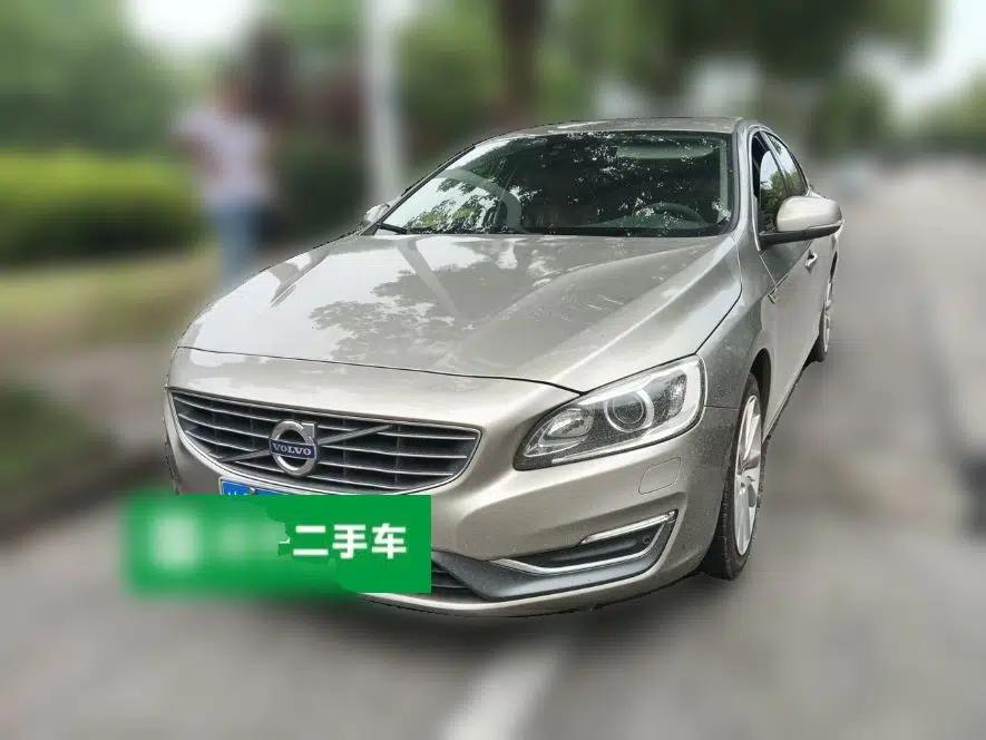 Volvo S60 2014 S60L 2.0T Zhiyuan Edition — миниатюра 1