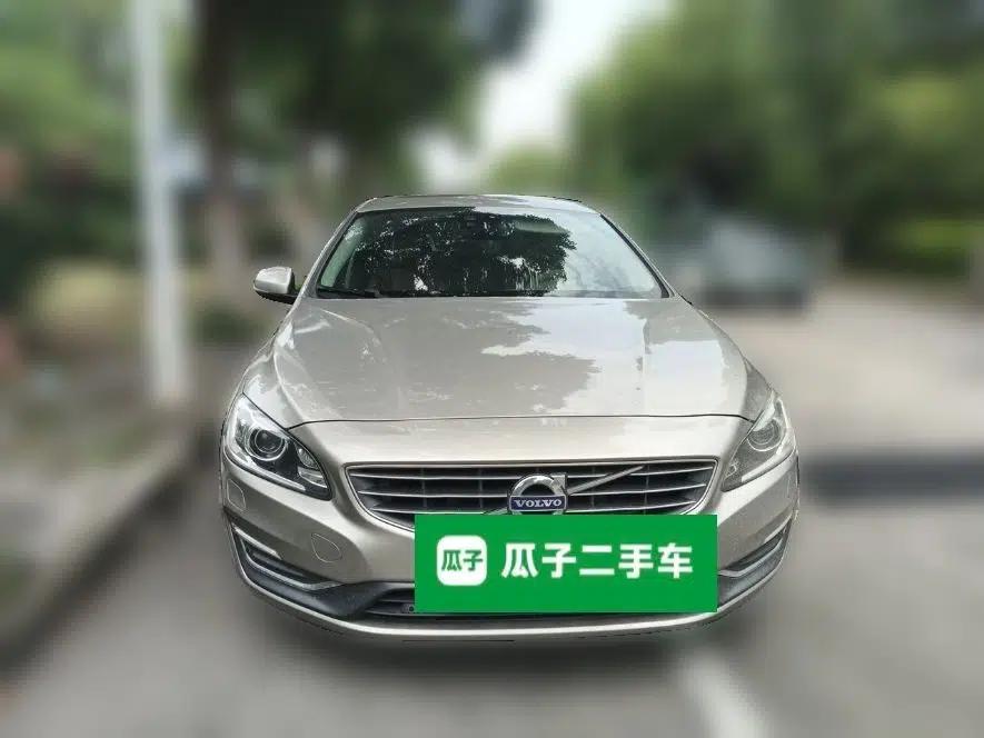 Volvo S60 2014 S60L 2.0T Zhiyuan Edition — миниатюра 2