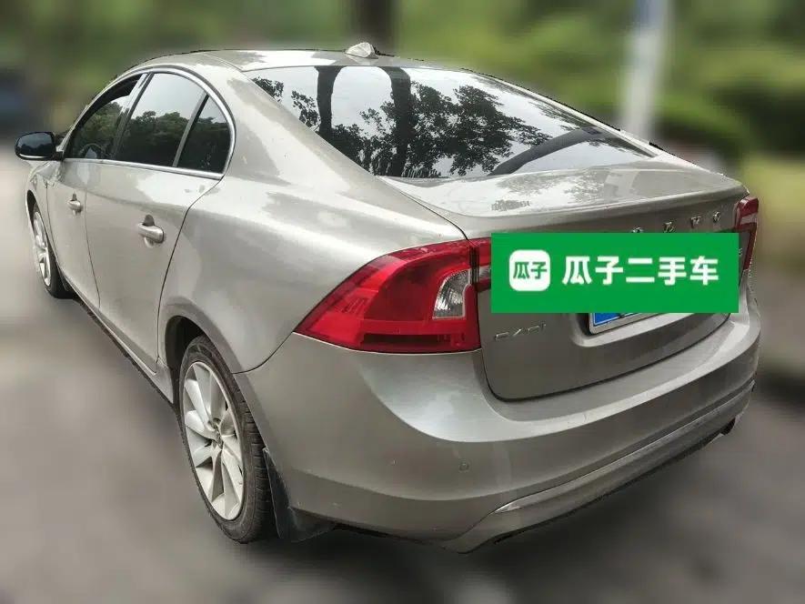 Volvo S60 2014 S60L 2.0T Zhiyuan Edition — миниатюра 4