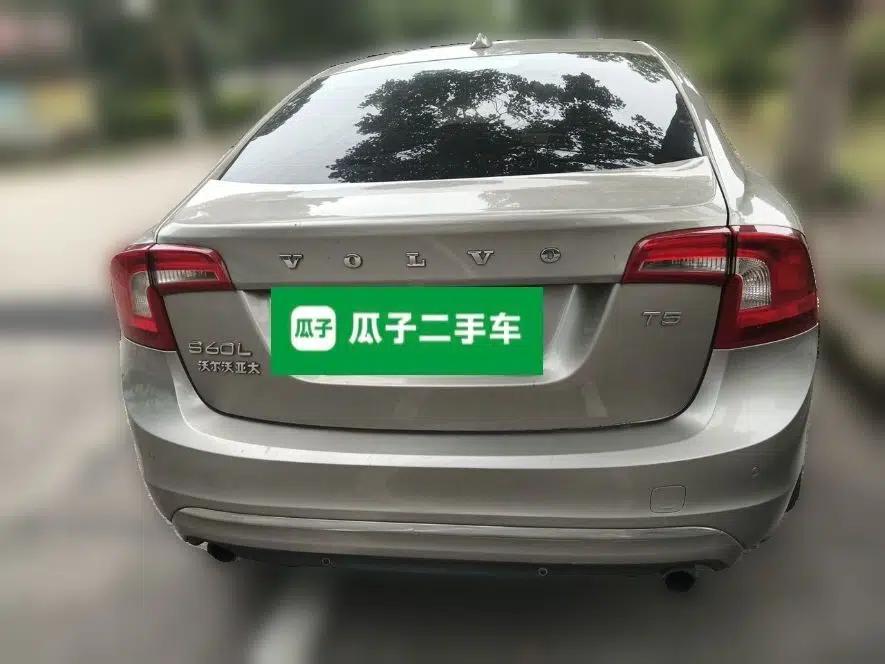 Volvo S60 2014 S60L 2.0T Zhiyuan Edition — миниатюра 5