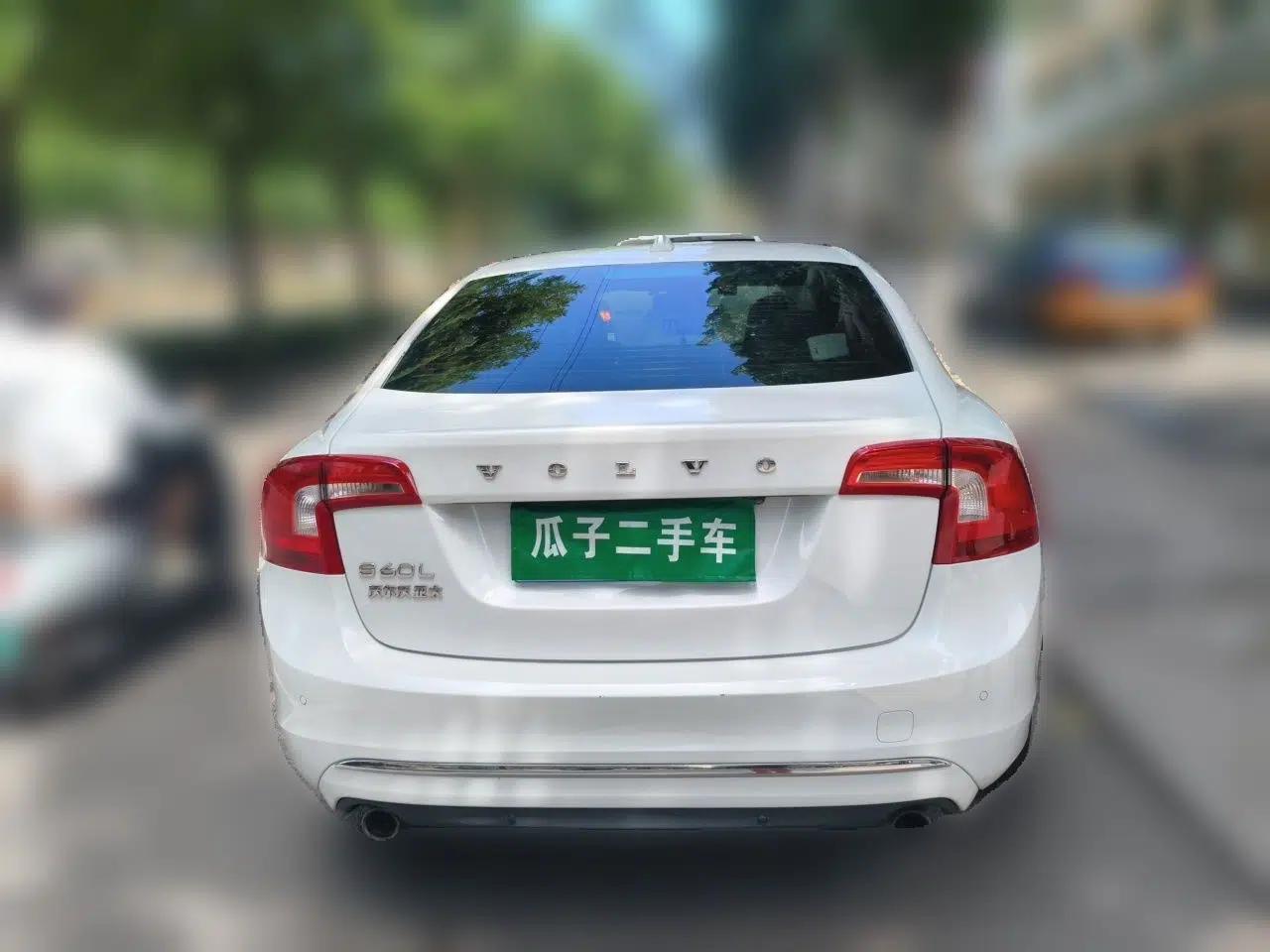 Volvo S60 2015 S60L 2.0T Zhiyuan Edition — миниатюра 5