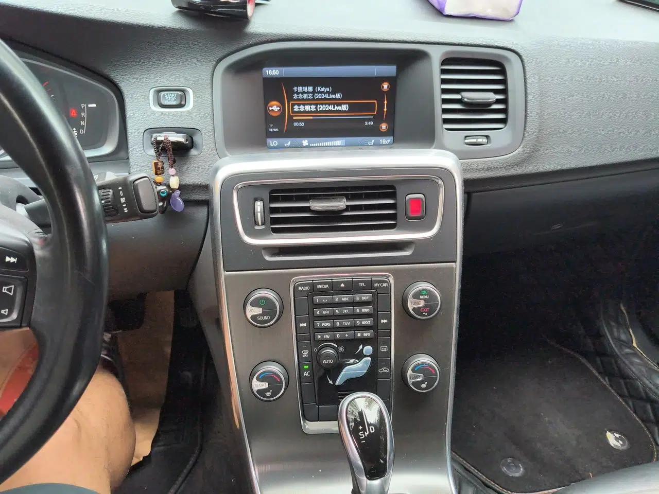 Volvo S60 2013 T5 Smart Edition — миниатюра 13