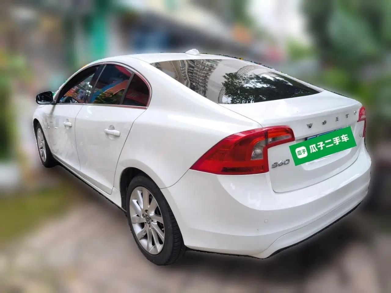 Volvo S60 2013 T5 Smart Edition — миниатюра 4