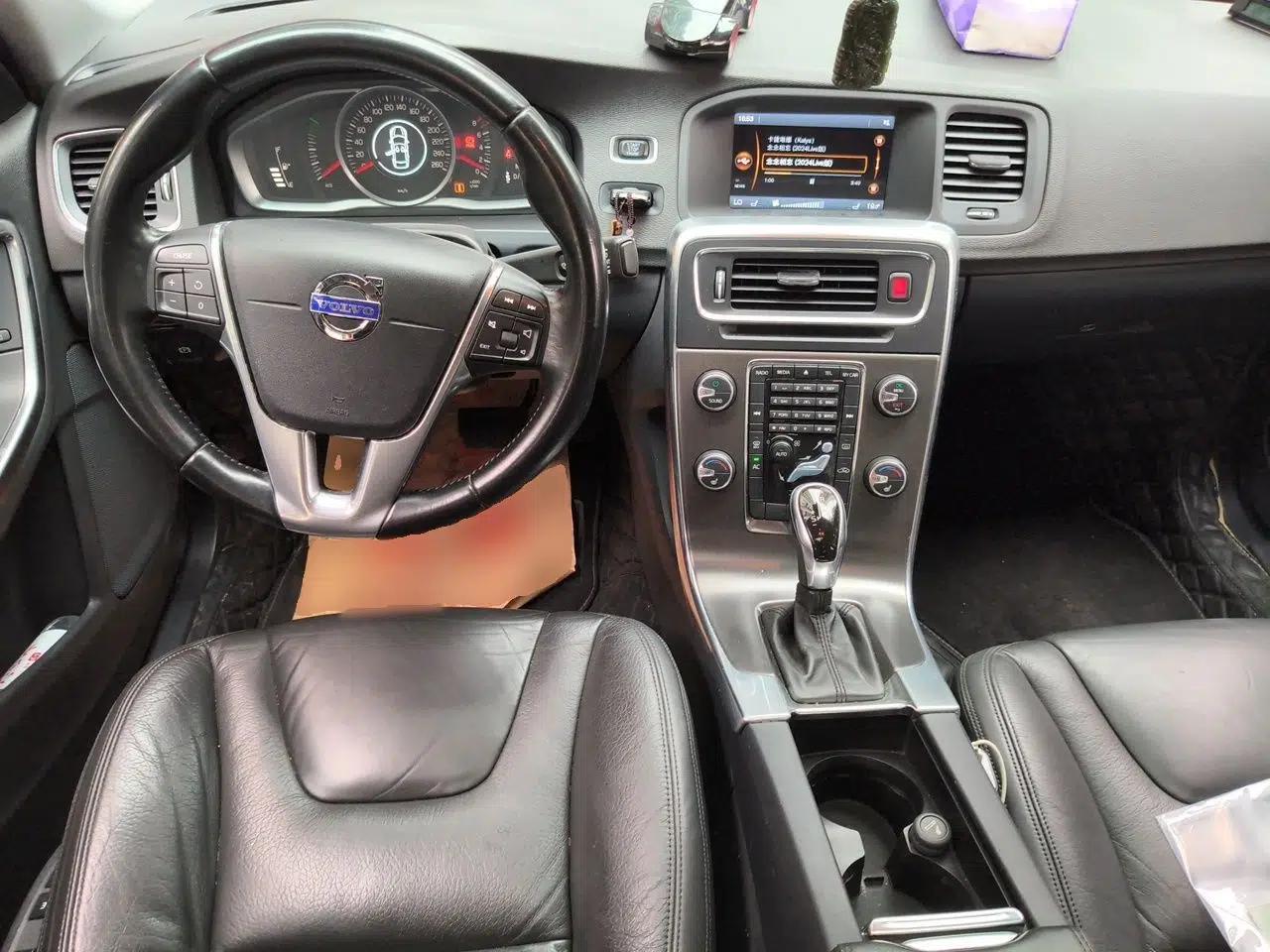 Volvo S60 2013 T5 Smart Edition — миниатюра 9