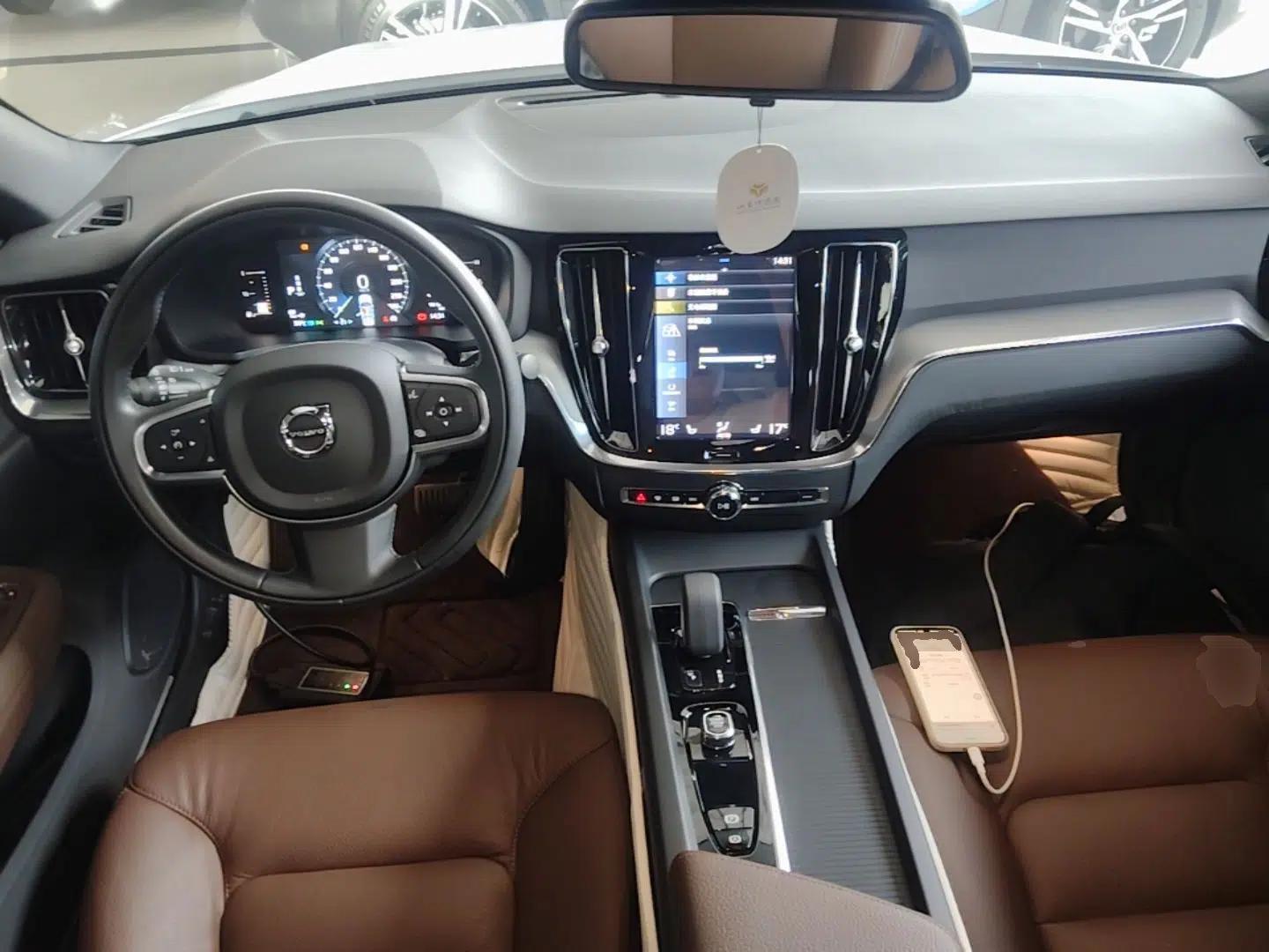 Volvo S60 2022 B4 Zhiyi Luxury Edition — миниатюра 12