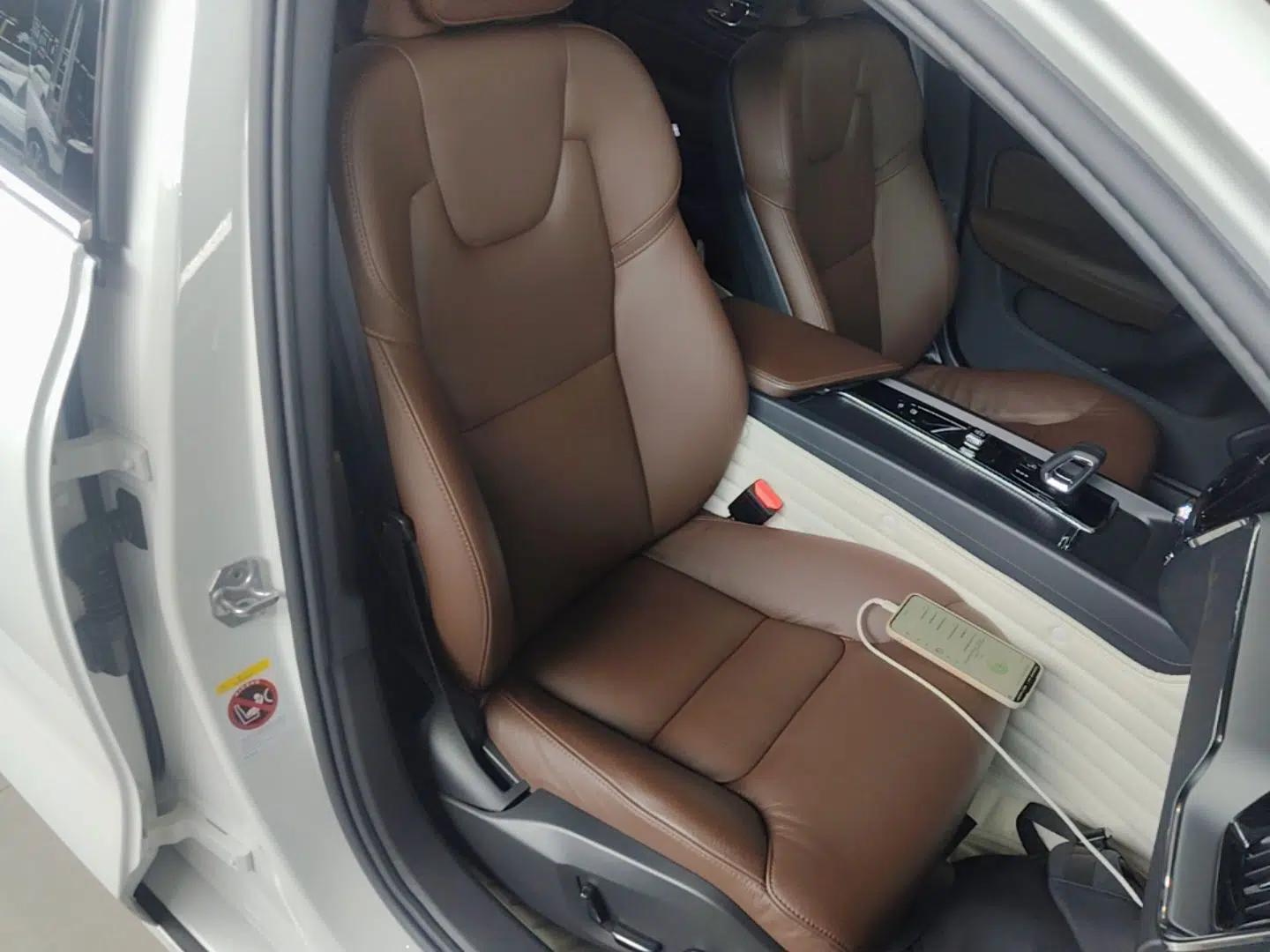 Volvo S60 2022 B4 Zhiyi Luxury Edition — миниатюра 19