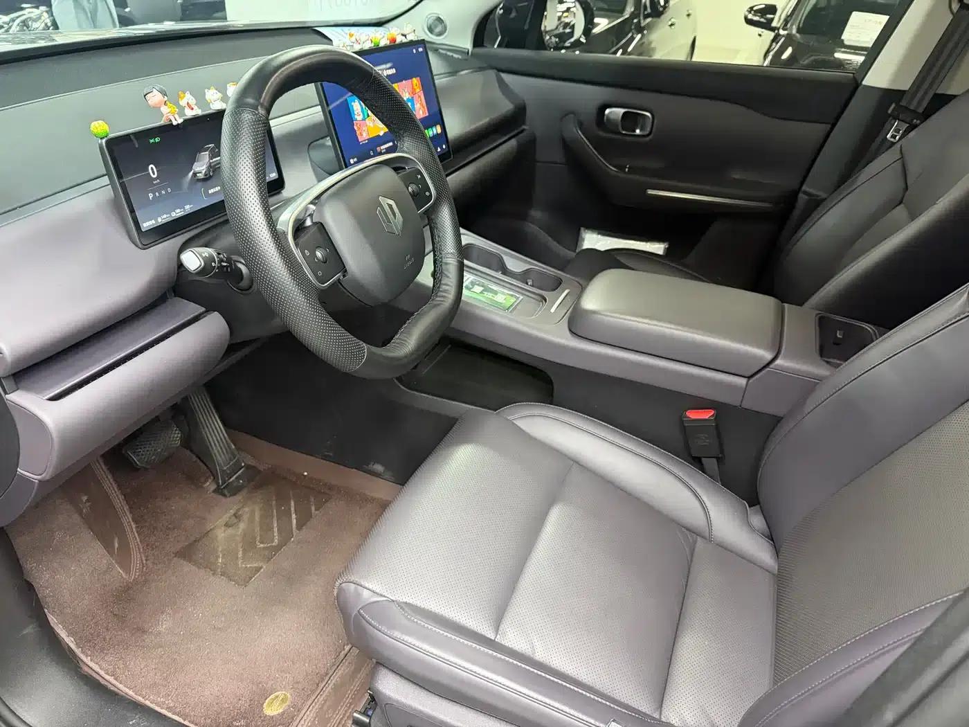 Leapmotor C16 2024 Range Extended 200 Premium Edition — миниатюра 4