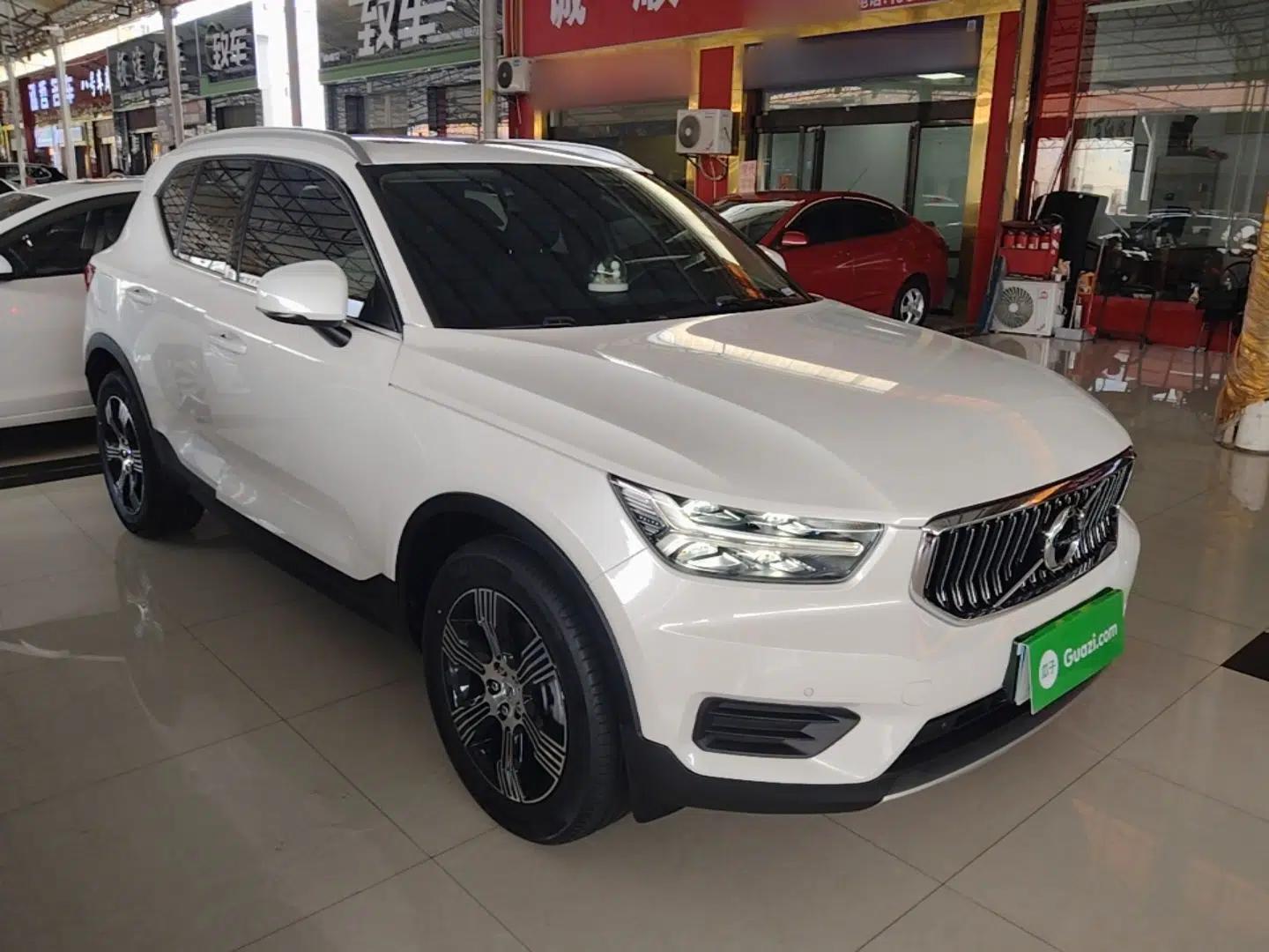 Volvo XC40 2020 T3 Zhiyuan Luxury Edition — миниатюра 3