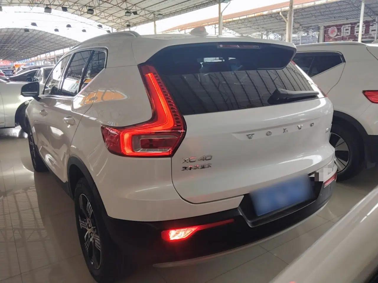 Volvo XC40 2020 T3 Zhiyuan Luxury Edition — миниатюра 5