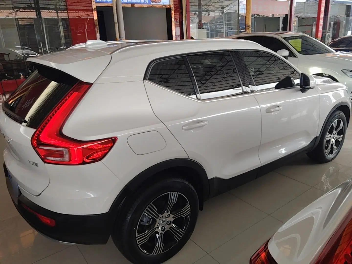 Volvo XC40 2020 T3 Zhiyuan Luxury Edition — миниатюра 6