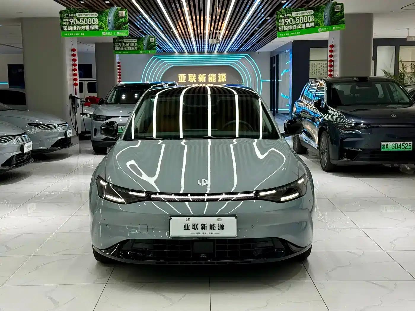 Leapmotor C01 2024 Pure Electric 525 Premium Edition — миниатюра 2