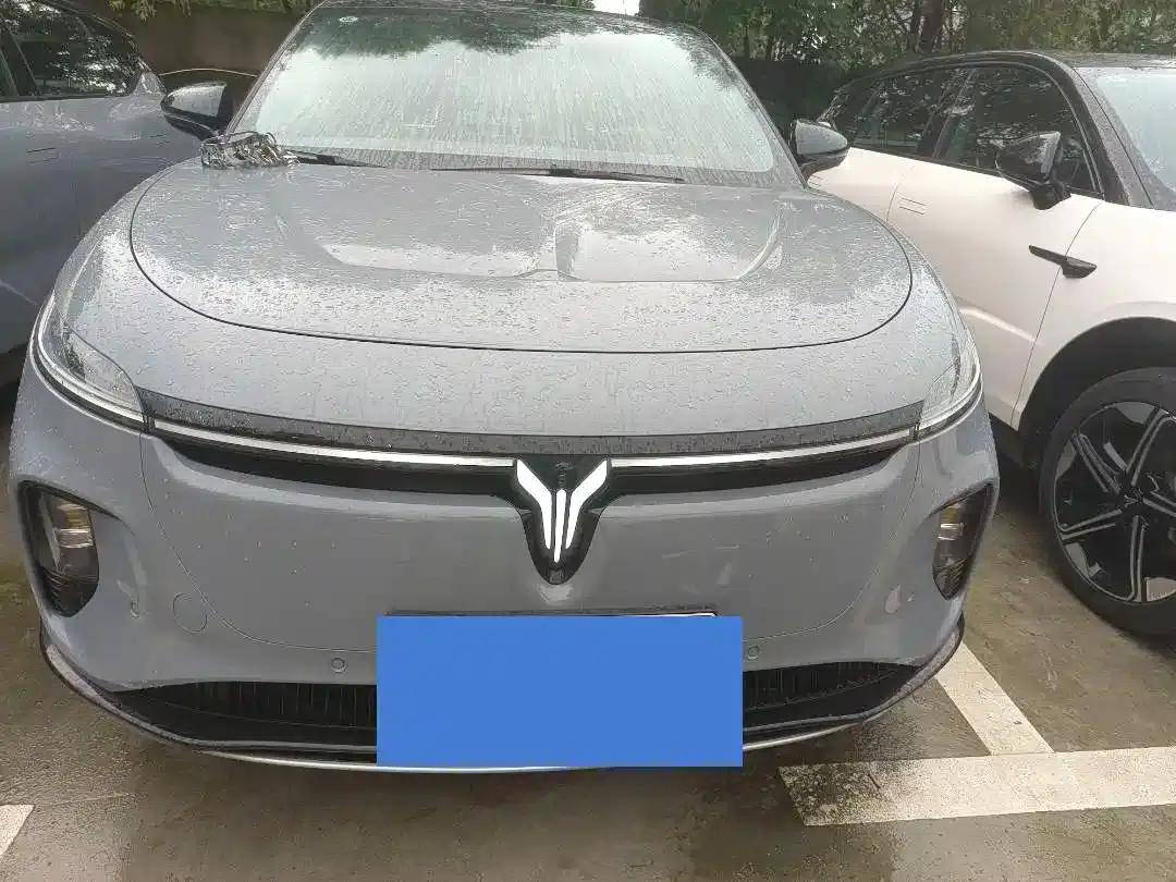 Voyah 2024 Long Range Supercharging Edition — миниатюра 1