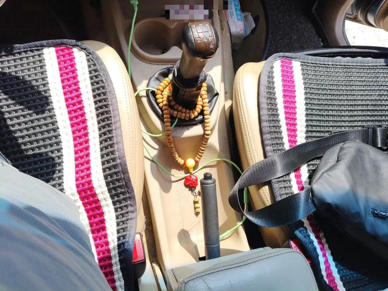 Wuling Hongguang 2010 1.4L Luxury Model — миниатюра 14