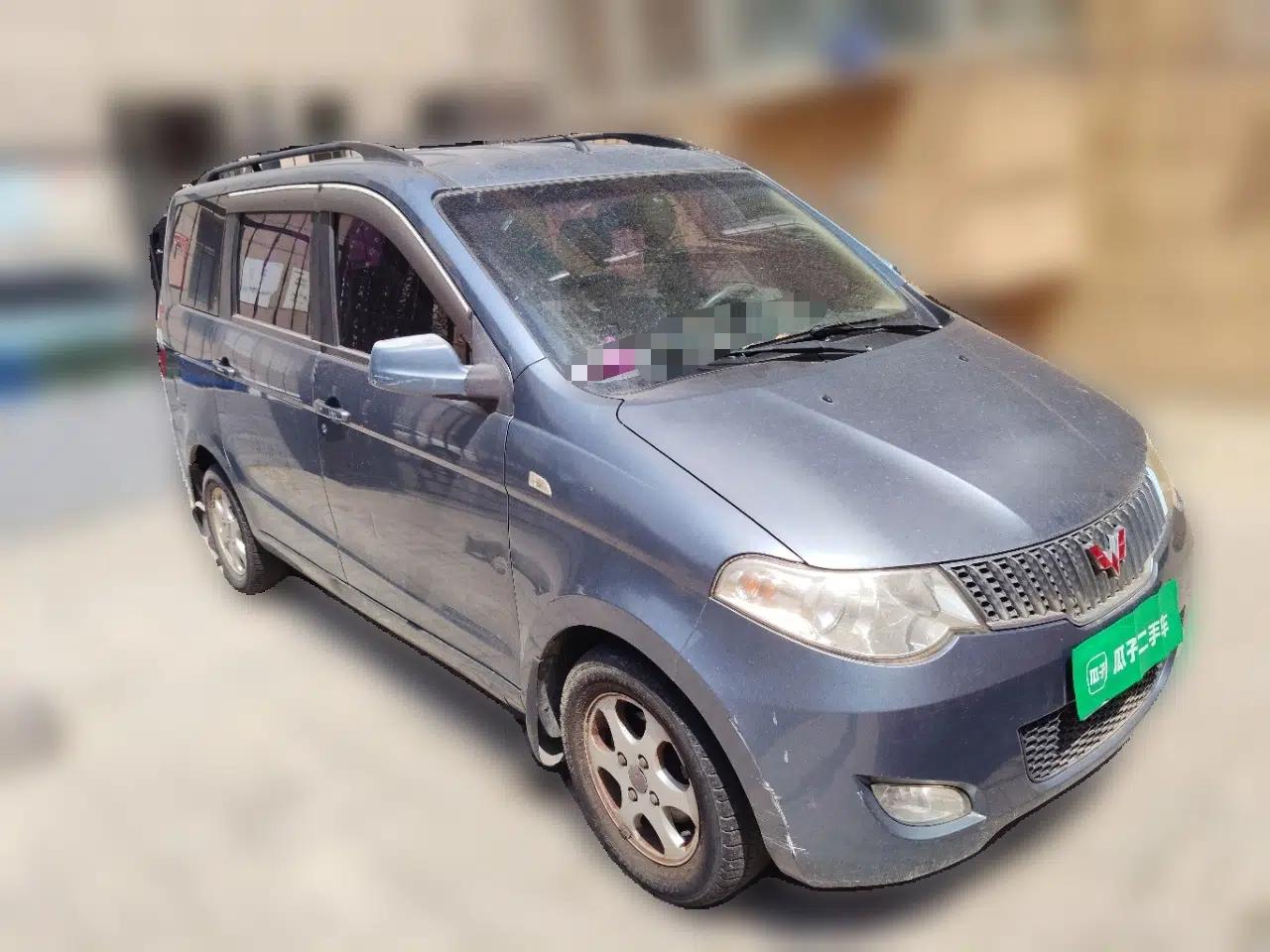 Wuling Hongguang 2010 1.4L Luxury Model — миниатюра 3