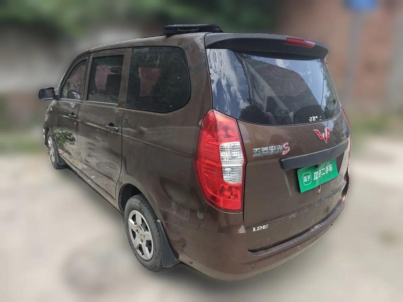 Wuling Hongguang 2015 1.2L S Base Model China V Standard — миниатюра 4