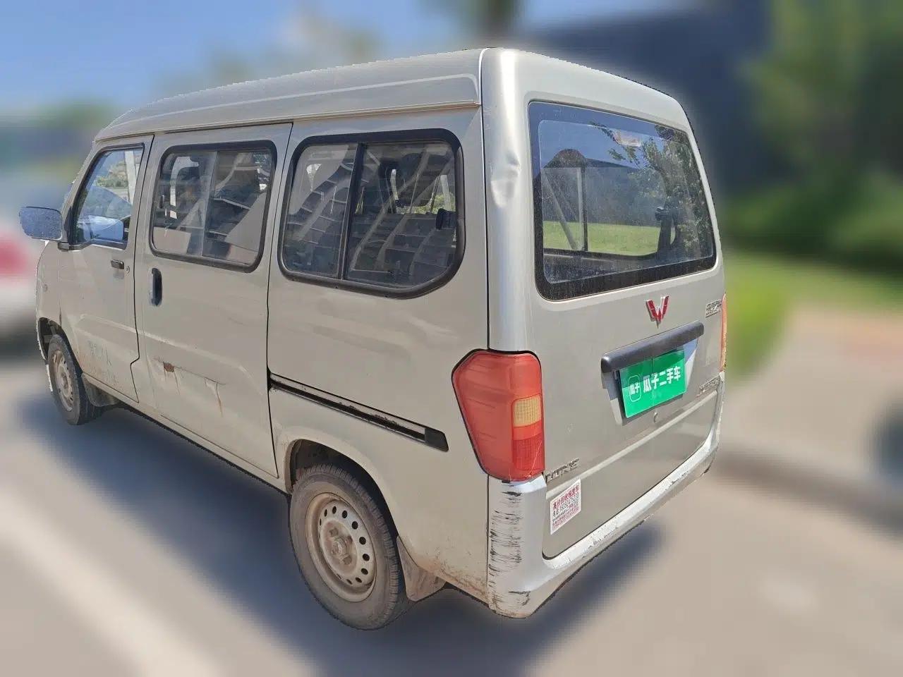 Wuling Zhiguang 2013 1.0L Practical Version — миниатюра 4