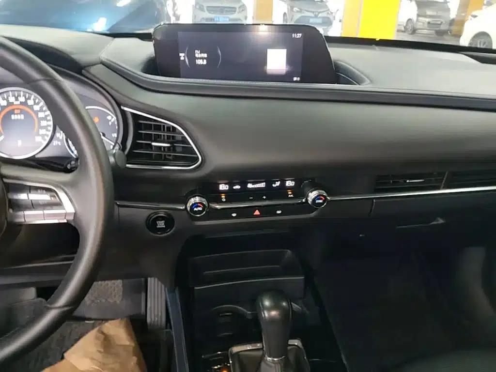 Mazda CX-30 2020 2.0L Automatic Elegance Edition — миниатюра 13