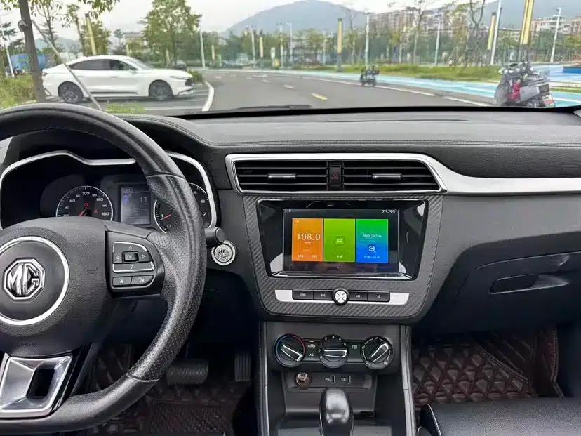 MG ZS 2018 1.5L Automatic Luxury Edition (National V Emission Standard) — миниатюра 11