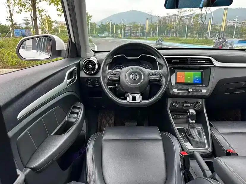 MG ZS 2018 1.5L Automatic Luxury Edition (National V Emission Standard) — миниатюра 16
