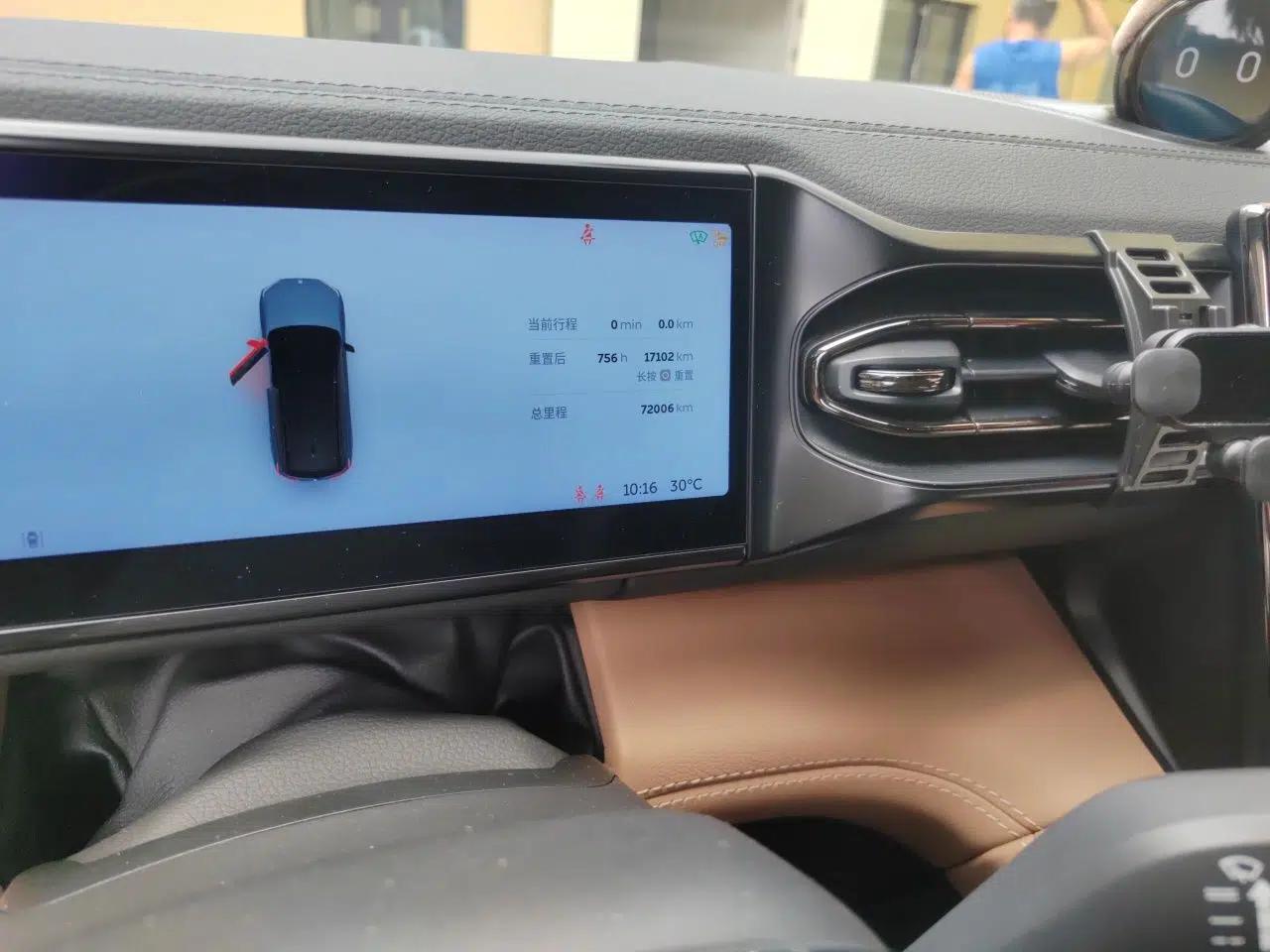 Nio ES8 2020 580 km Range Six-Seater Version — миниатюра 12