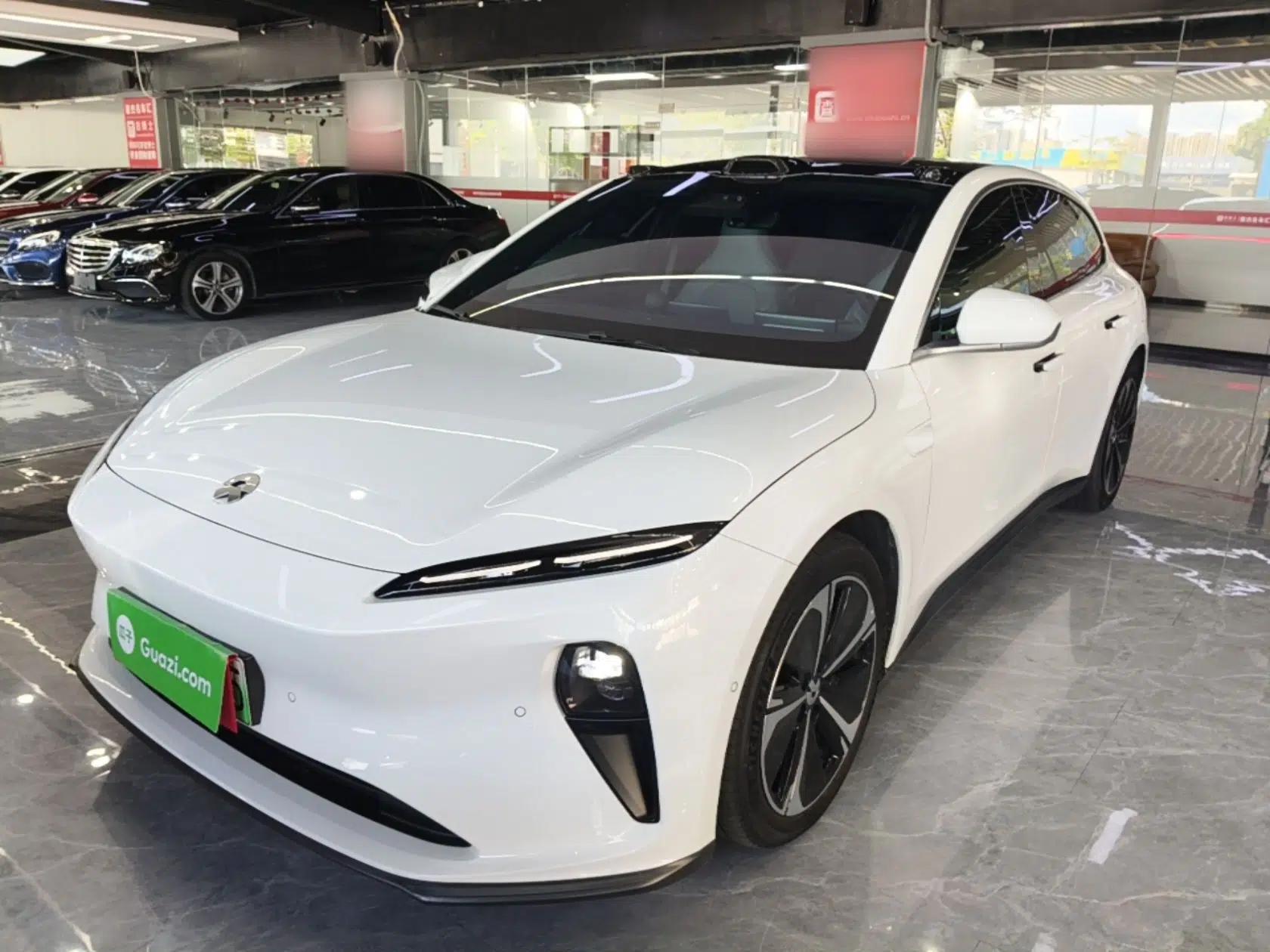Nio ET5T 2024 75kWh Touring — миниатюра 1