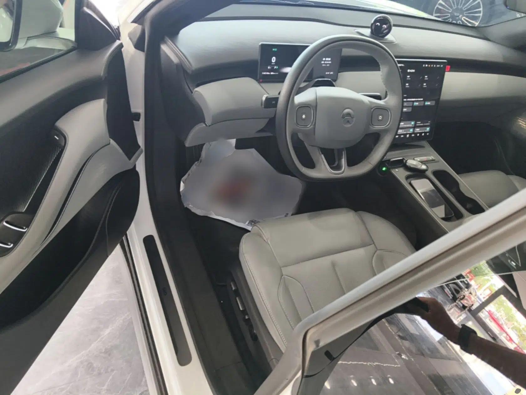 Nio ET5T 2024 75kWh Touring — миниатюра 18