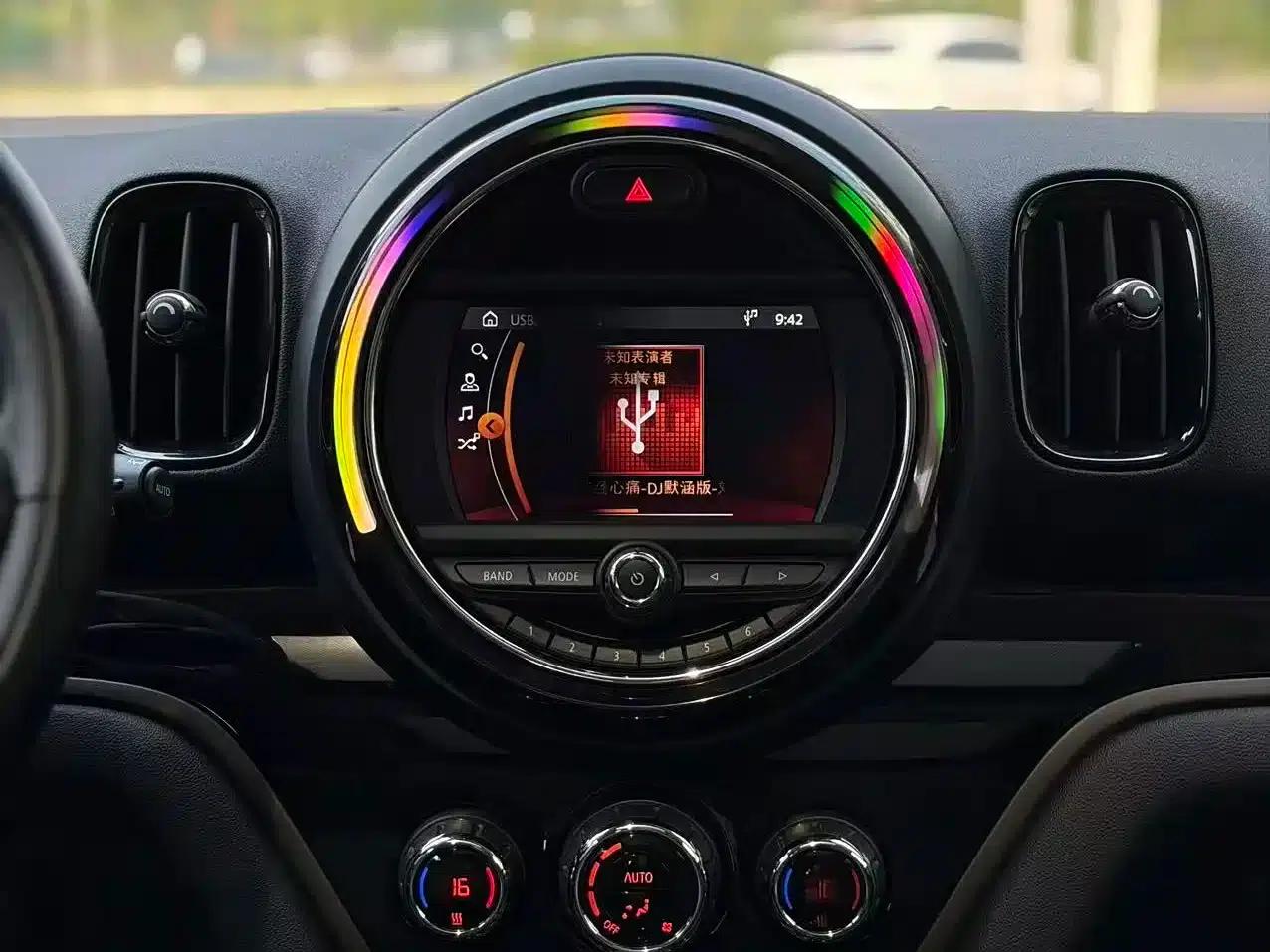 2018 MINI COUNTRYMAN 2.0T COOPER S ALL4 Classic — миниатюра 7