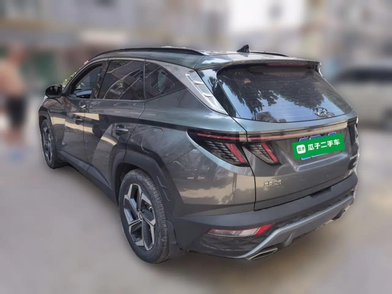 Hyundai Tucson 2022 Tucson L 1.5T DCT LUX Prestige Edition N Line — миниатюра 4