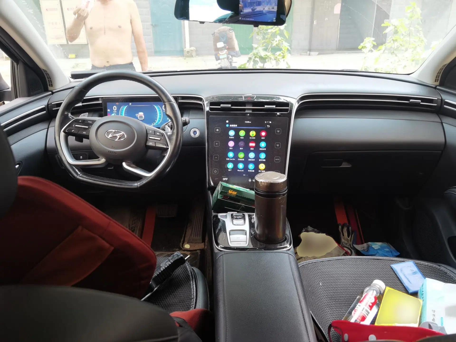 Hyundai Tucson 2022 Tucson L 1.5T DCT LUX Prestige Edition N Line — миниатюра 9