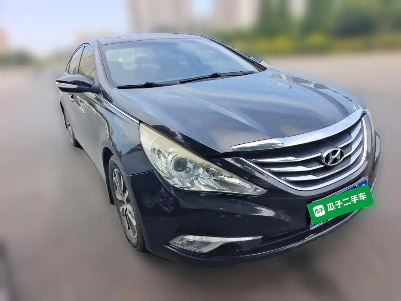 Hyundai Sonata 2013 2.0L Automatic Leading Edition — миниатюра 3