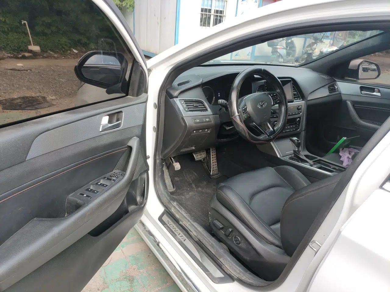 Hyundai Sonata 2015 1.6T GLS Smart Model — миниатюра 16