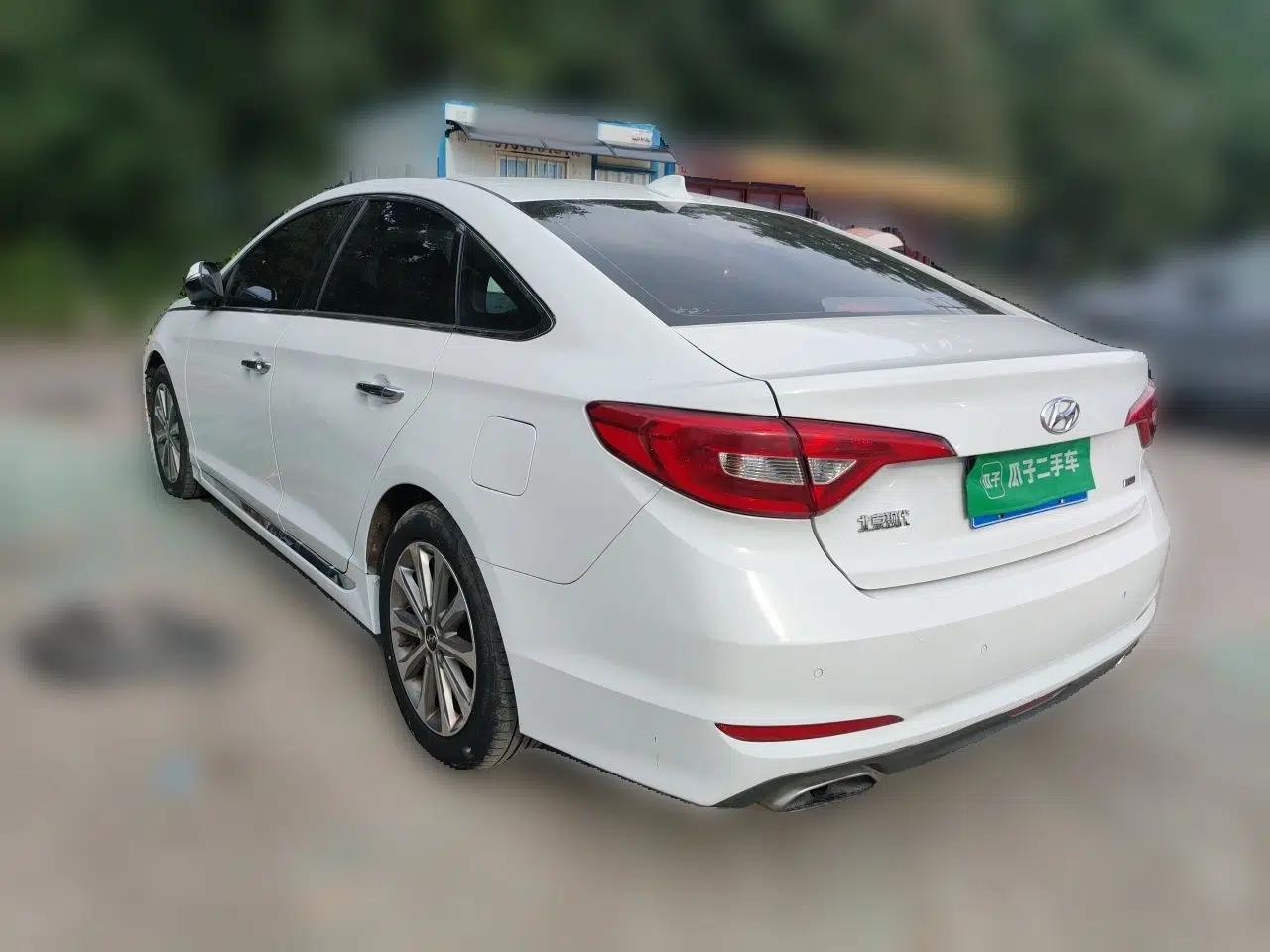 Hyundai Sonata 2015 1.6T GLS Smart Model — миниатюра 4