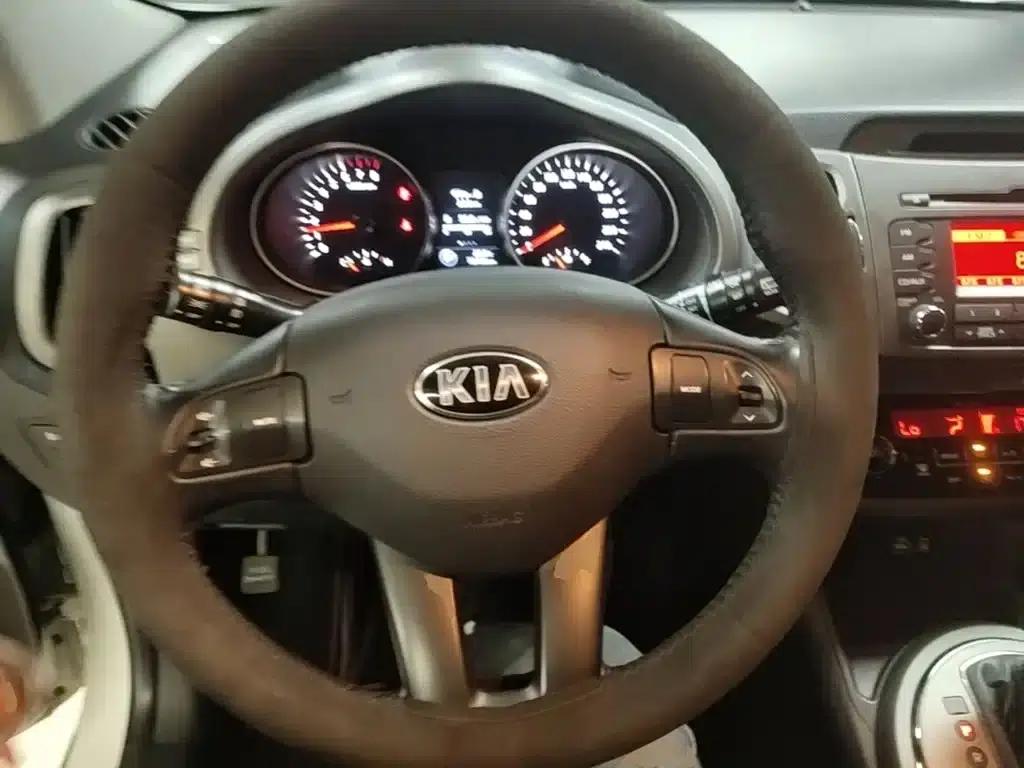 2015 Sportage 2.0L Automatic 2WD GLS — миниатюра 11
