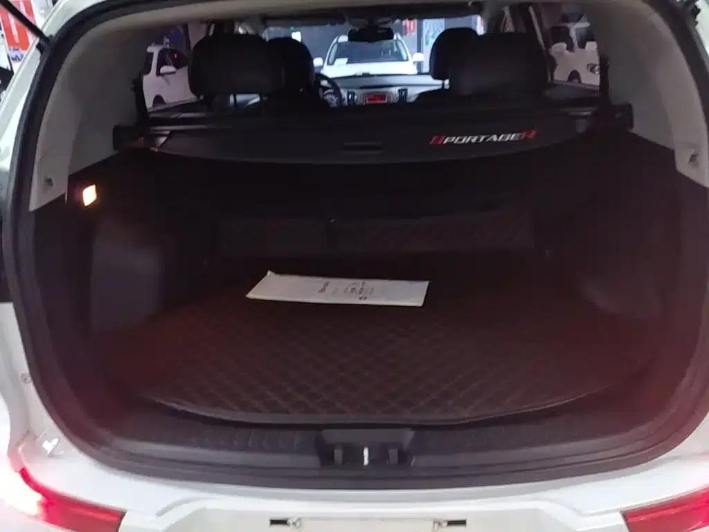 2015 Sportage 2.0L Automatic 2WD GLS — миниатюра 19
