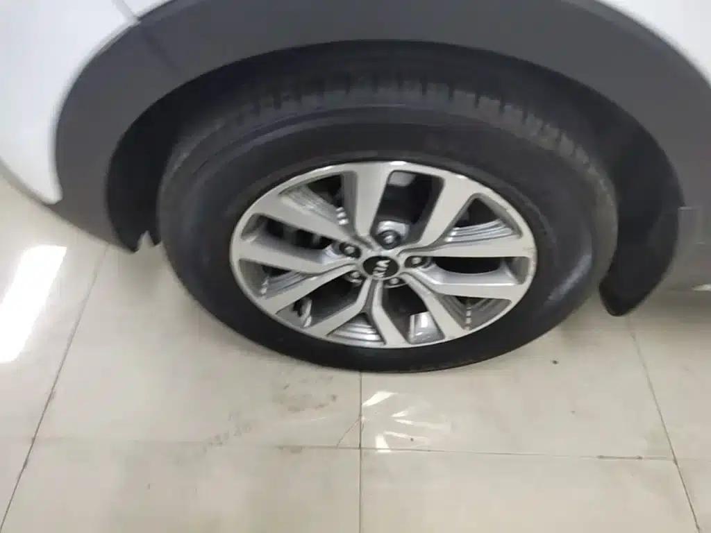 2015 Sportage 2.0L Automatic 2WD GLS — миниатюра 23
