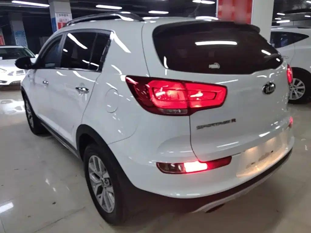 2015 Sportage 2.0L Automatic 2WD GLS — миниатюра 5