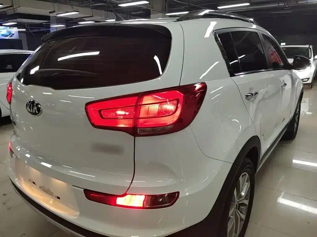 2015 Sportage 2.0L Automatic 2WD GLS — миниатюра 8