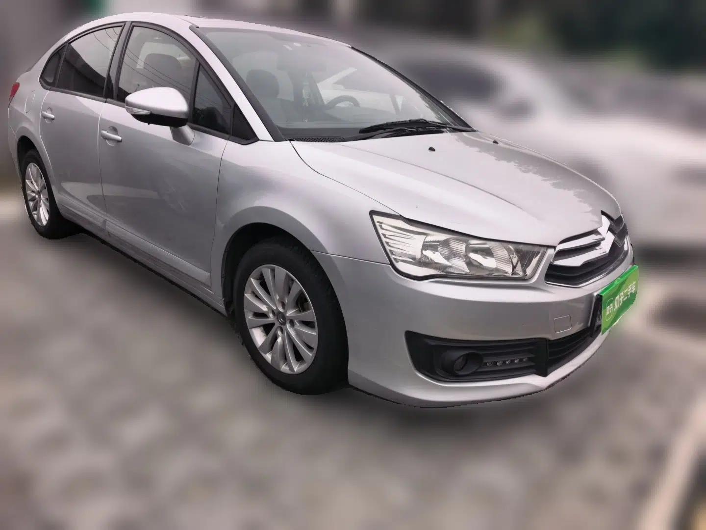 Citroen C-Quatre 2012 Sedan 1.6L Manual Prestige Model — миниатюра 3